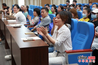 山東煙臺(tái)芝罘區(qū)成功舉辦《2021年山東高考政策及志愿填報(bào)說(shuō)明會(huì)》